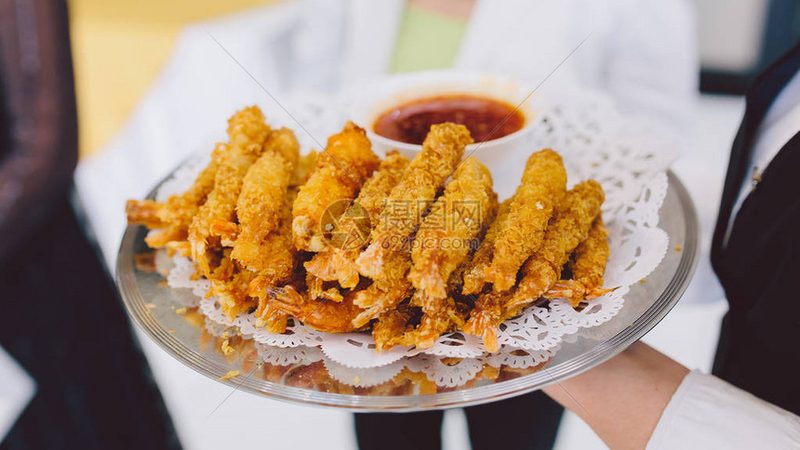 手工饼干制作：从原料到成品的详细步骤解析
